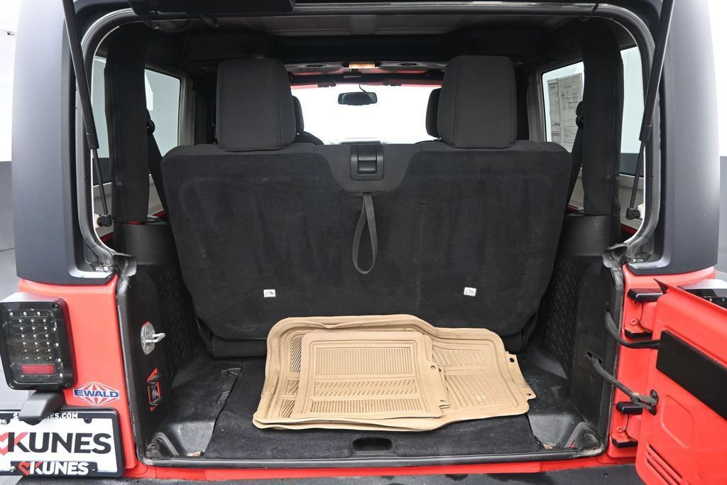 Used 2013 Jeep Wrangler Sport AWD/4WD image 17