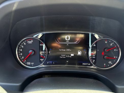 Used 2023 GMC Acadia AT4 w/ Technology Package AWD/4WD image 11