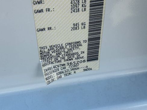 Certified 2022 Nissan Altima 2.5 SR FWD image 13