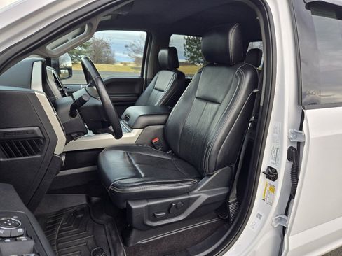 Used 2020 Ford F150 Lariat w/ FX4 Off-Road Package image 11