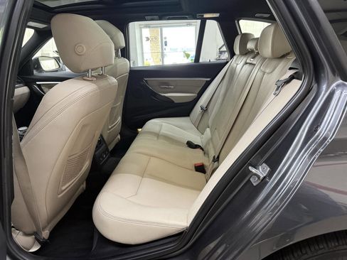 Used 2017 BMW 330i xDrive Wagon AWD/4WD image 13