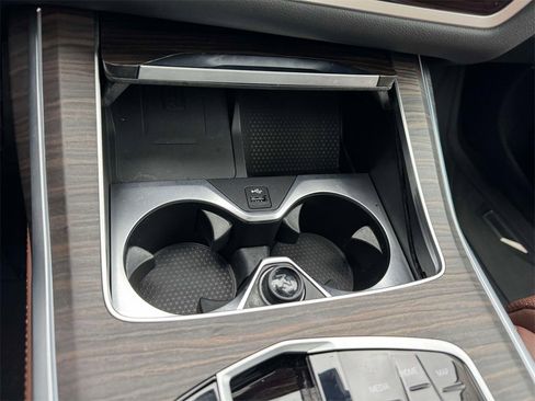 Certified 2023 BMW X7 xDrive40i w/ Premium Package image 11