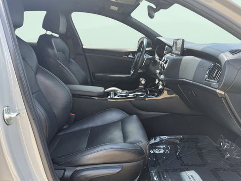 Used 2022 Kia Stinger GT-Line image 43