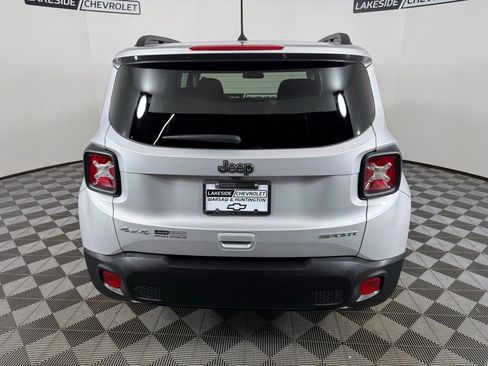 Used 2019 Jeep Renegade Sport w/ Sport Appearance Group image 5