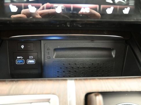 Used 2024 Genesis GV80 3.5T image 21