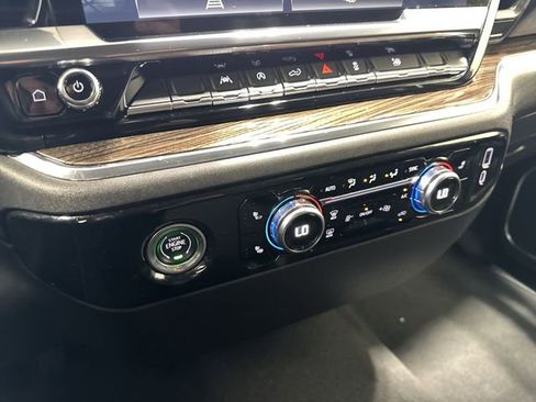 Used 2023 GMC Sierra 1500 Elevation AWD/4WD image 19