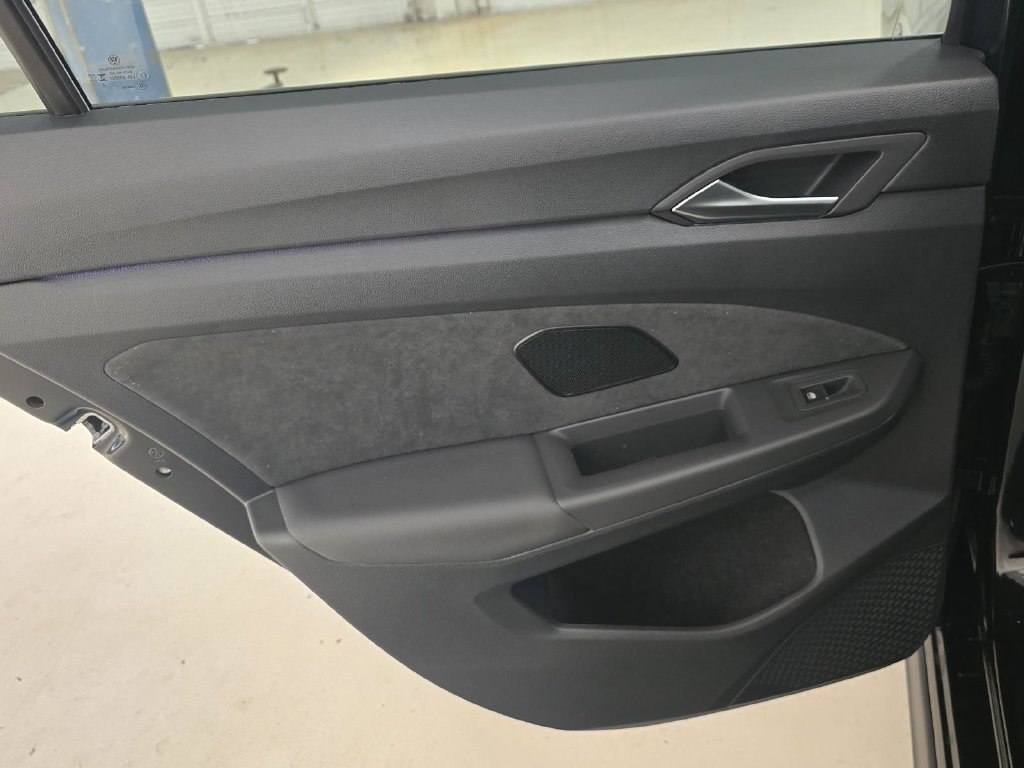 New 2026 Volkswagen GTI SE FWD image 11