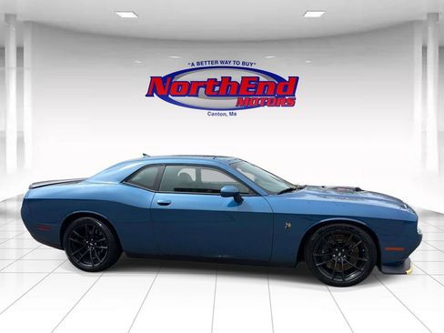 Used 2021 Dodge Challenger R/T Scat Pack w/ Shaker Package RWD image 2