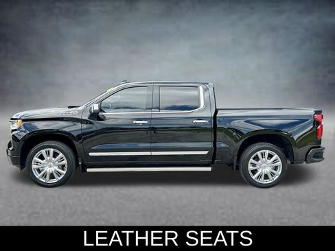 Used 2023 Chevrolet Silverado 1500 High Country w/ Technology Package AWD/4WD image 8