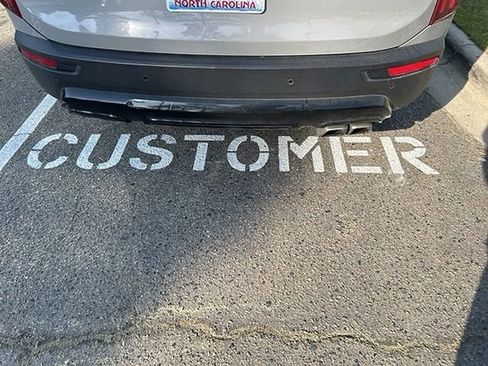 Certified 2022 Kia Telluride EX w/ EX Premium Package image 8