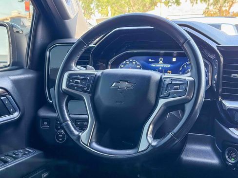 Used 2022 Chevrolet Silverado 1500 RST AWD/4WD image 18