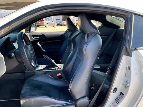 Used 2014 Subaru BRZ Limited w/ Popular Package #2A image 8