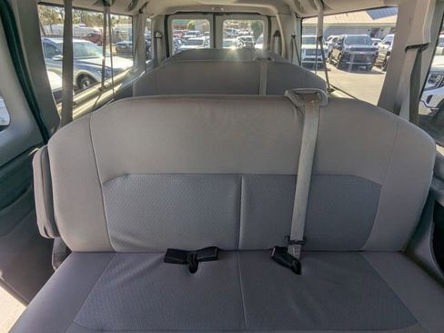 Used 2014 Ford E-350 and Econoline 350 XLT image 16