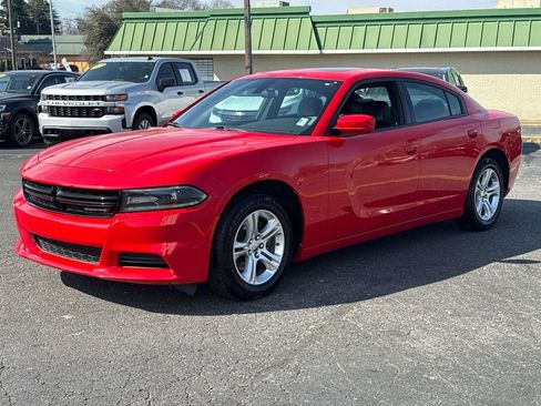 Used 2020 Dodge Charger SXT w/ Leather Interior Group image 3