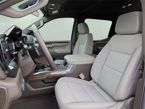 New 2025 Chevrolet Silverado 1500 LT w/ Convenience Package II image 14