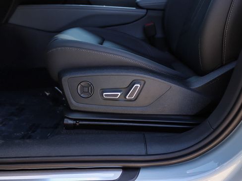 New 2026 Audi Q3 quattro 2.0T AWD/4WD image 26