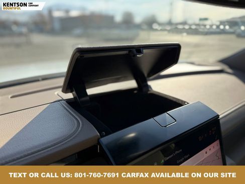 Used 2025 GMC Yukon XL Denali image 34