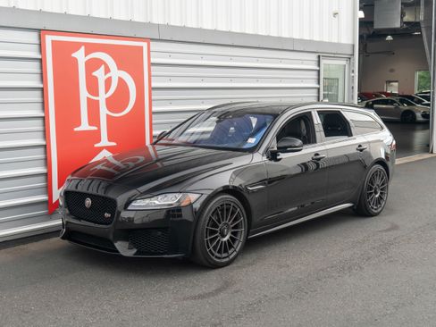 Used 2018 Jaguar XF S AWD/4WD image 40