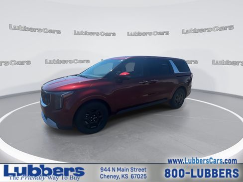 Used 2026 Kia Carnival FWD image 4
