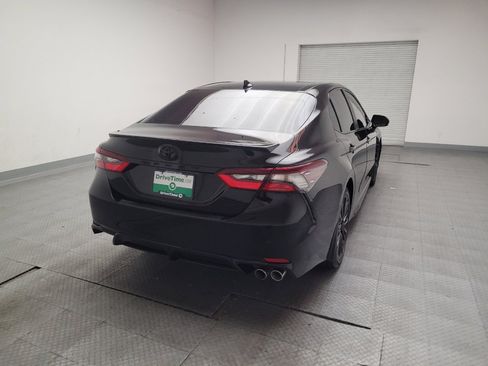 Used 2021 Toyota Camry SE image 7