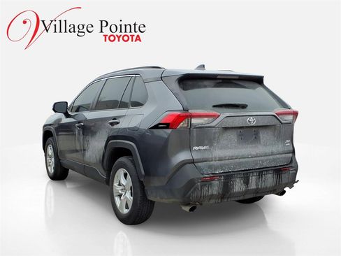 Used 2020 Toyota RAV4 XLE w/ Convenience Package image 3