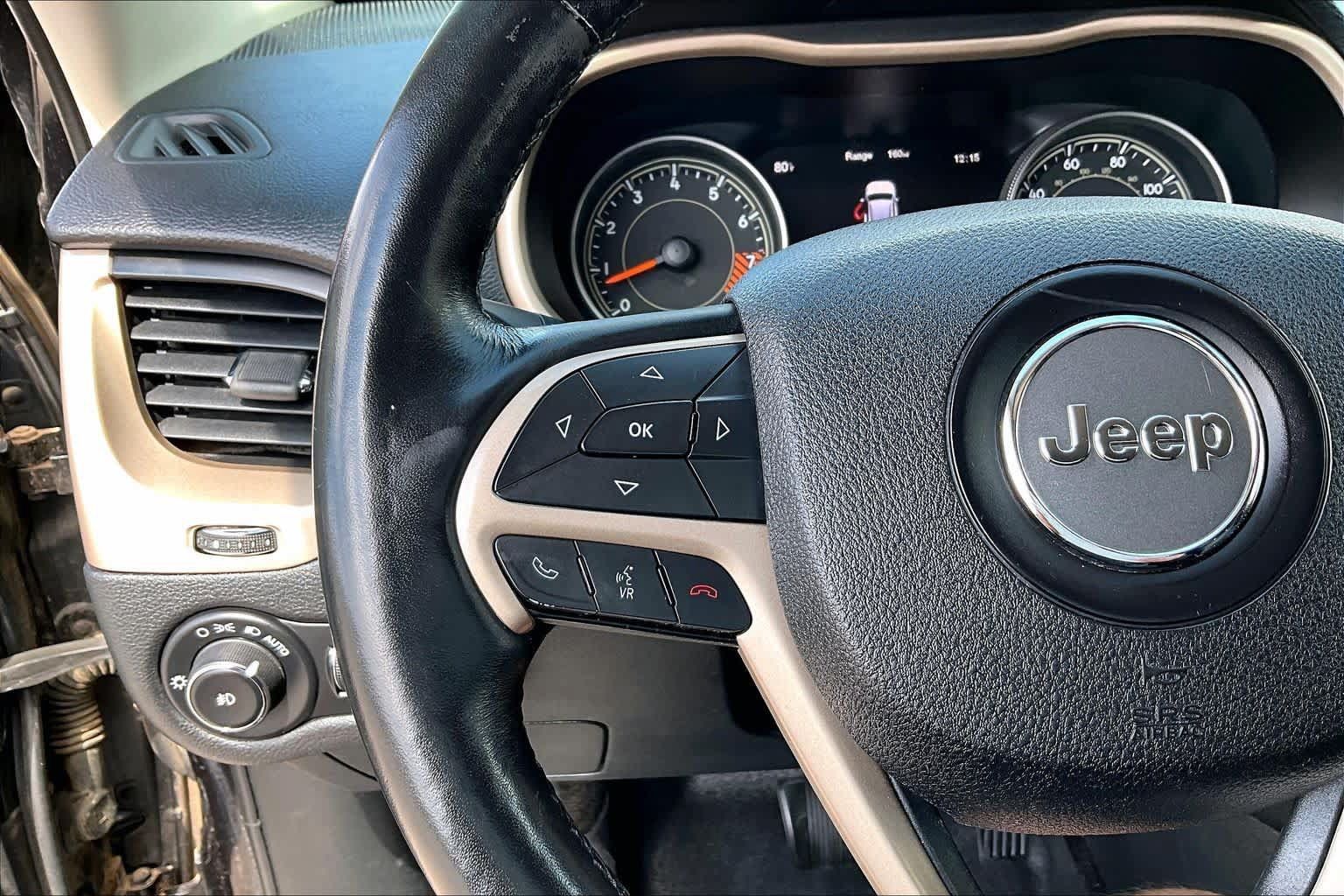 Used 2015 Jeep Cherokee Limited AWD/4WD image 24