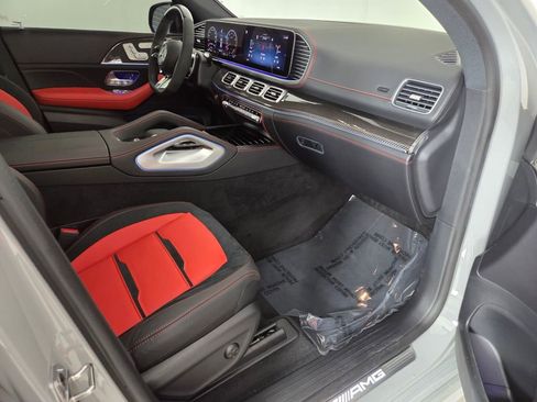 Certified 2025 Mercedes-Benz GLE 53 AMG 4MATIC Coupe image 32