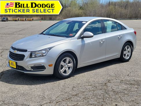 Used 2015 Chevrolet Cruze LT FWD image 1