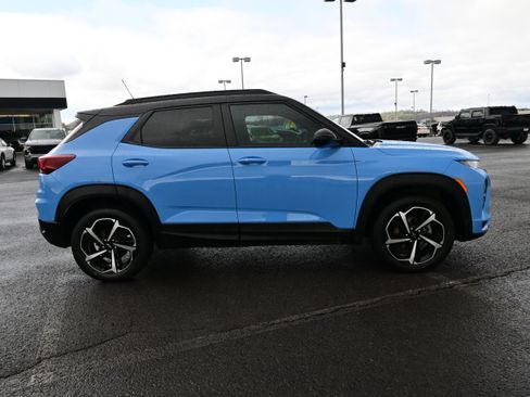 Used 2023 Chevrolet TrailBlazer RS w/ Sun and Liftgate Package image 5