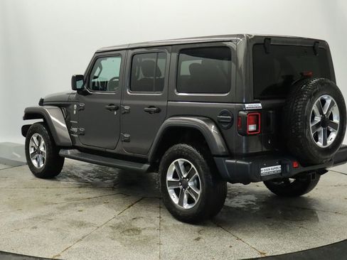 Used 2019 Jeep Wrangler Unlimited Sahara w/ Uconnect 4C Nav & Sound Group image 3