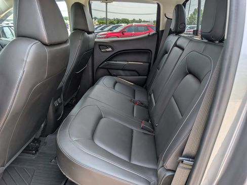 Used 2021 Chevrolet Colorado ZR2 w/ ZR2 Dusk Special Edition AWD/4WD image 15