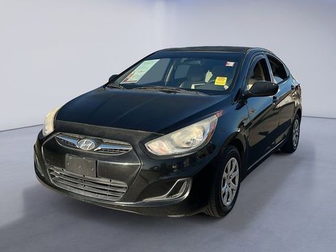 Used 2012 Hyundai Accent GLS image 1