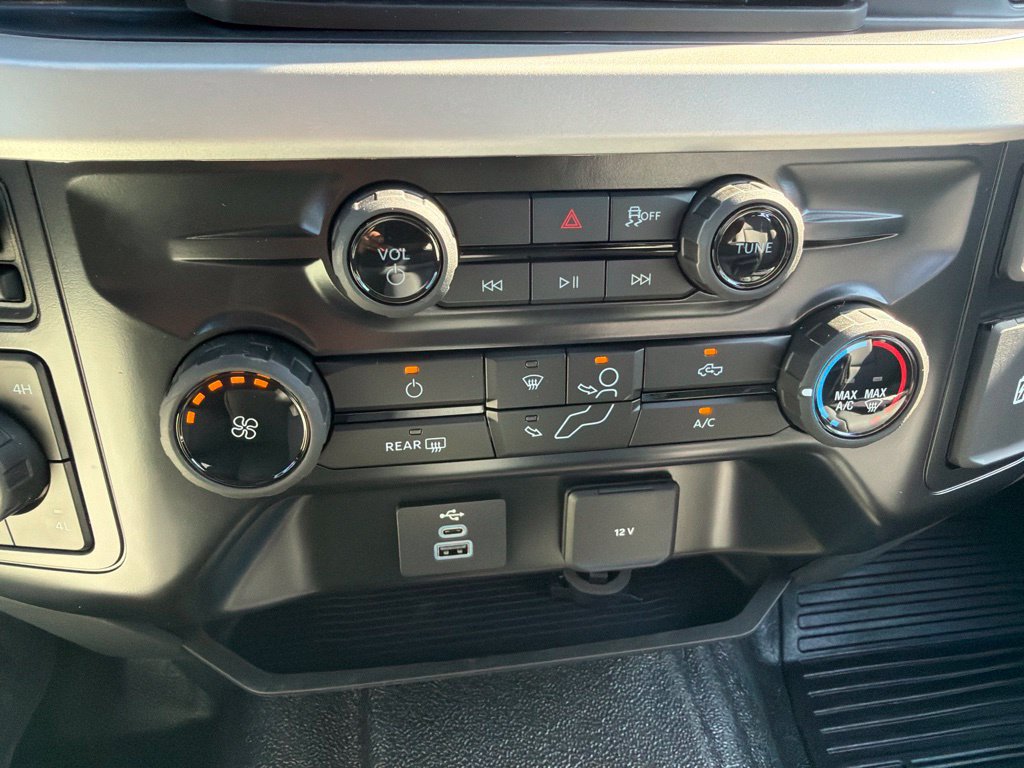 New 2026 Ford F350 XL w/ XL Chrome Package AWD/4WD image 15