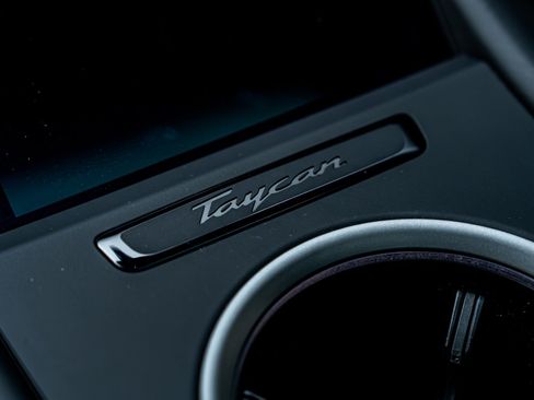 Used 2024 Porsche Taycan Turbo S AWD/4WD image 43