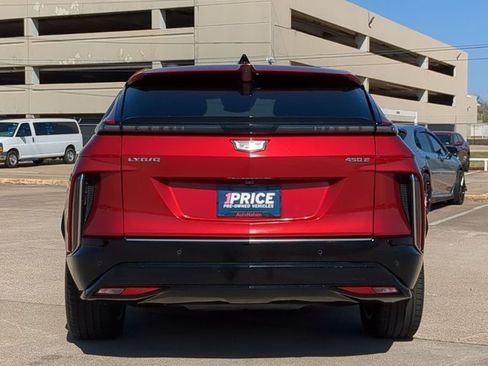 Used 2024 Cadillac Lyriq Luxury w/ LPO, Floor Liner Package image 8