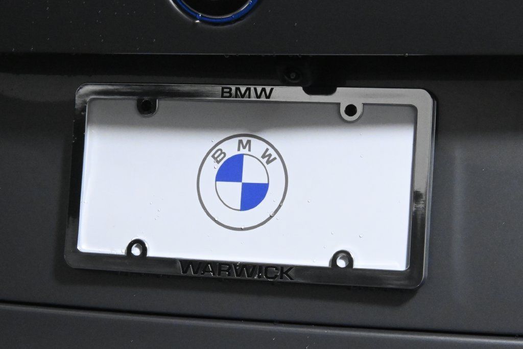 Used 2026 BMW X5 xDrive50e w/ M Sport Package AWD/4WD image 14
