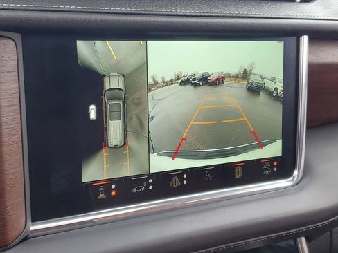 Certified 2023 GMC Yukon Denali Ultimate w/ LPO, Floor Liner Package AWD/4WD image 20