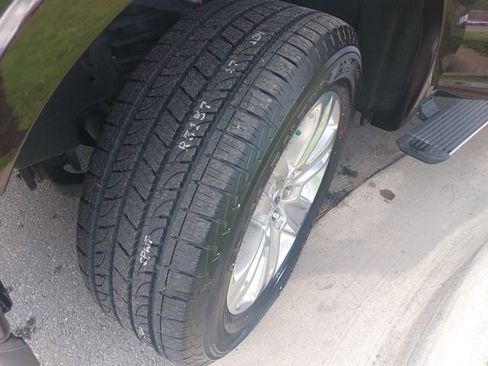 Certified 2019 Ford F150 Platinum w/ Equipment Group 701A Luxury image 31