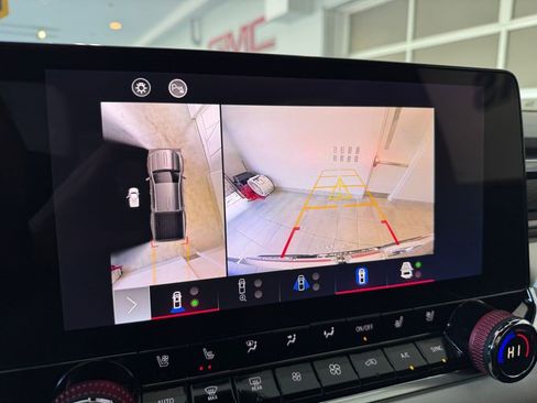 Certified 2023 GMC Canyon AT4X image 17