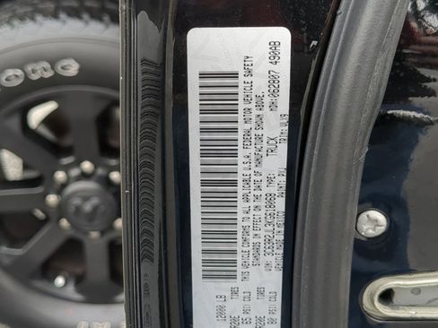 Used 2019 RAM 3500 Laramie w/ Black Appearance Package image 24