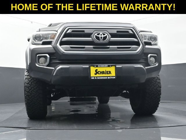 Used 2016 Toyota Tacoma Limited w/ Towing Package AWD/4WD image 48