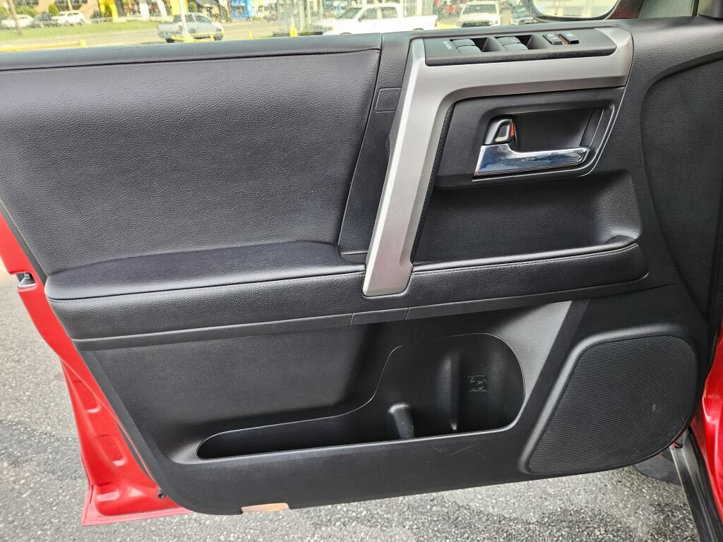 Used 2022 Toyota 4Runner SR5 AWD/4WD image 20