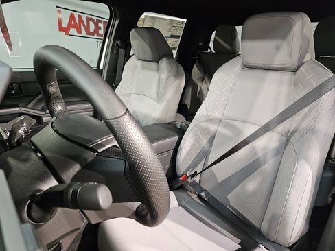 New 2026 Toyota Tacoma SR5 image 12