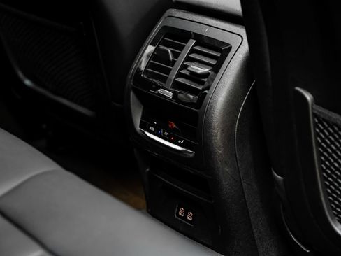 Used 2024 BMW X4 xDrive30i image 41