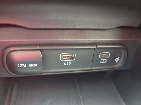 Used 2023 Kia Telluride S image 49