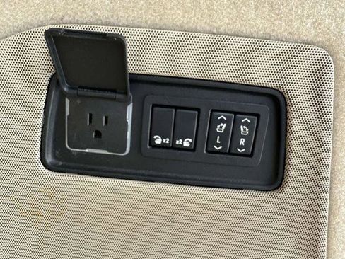 Used 2021 Cadillac Escalade Premium Luxury w/ Driver Assist Tech Package RWD image 13