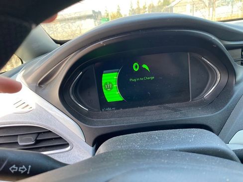 Used 2021 Chevrolet Bolt LT image 10