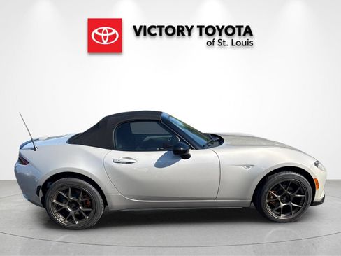 Used 2023 MAZDA MX-5 Miata Club w/ Weather Package RWD image 2