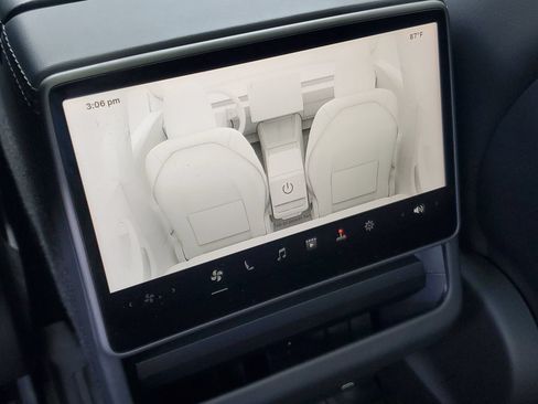 Used 2024 Tesla Model 3 Standard Range RWD image 12