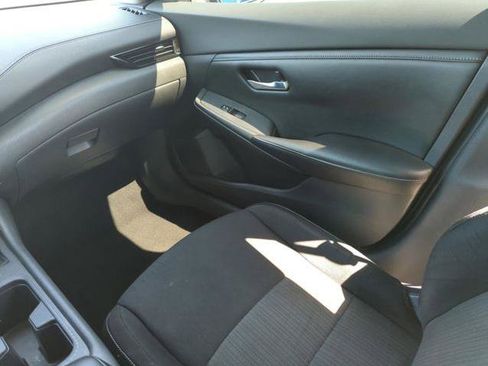 Certified 2021 Nissan Sentra SV FWD image 23